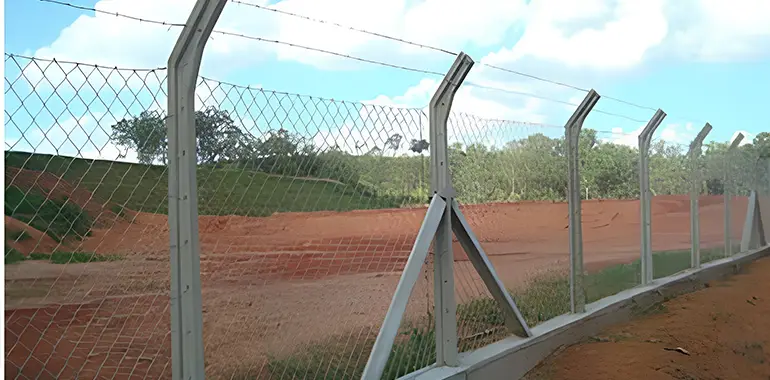 Mourões para alambrados, Poços de Caldas - MG